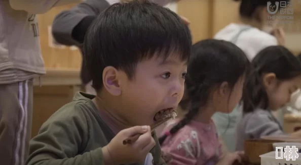 小孩半夜喂姐姐吃萝卜好吗？关于儿童夜间饮食习惯对健康影响的研究与分析